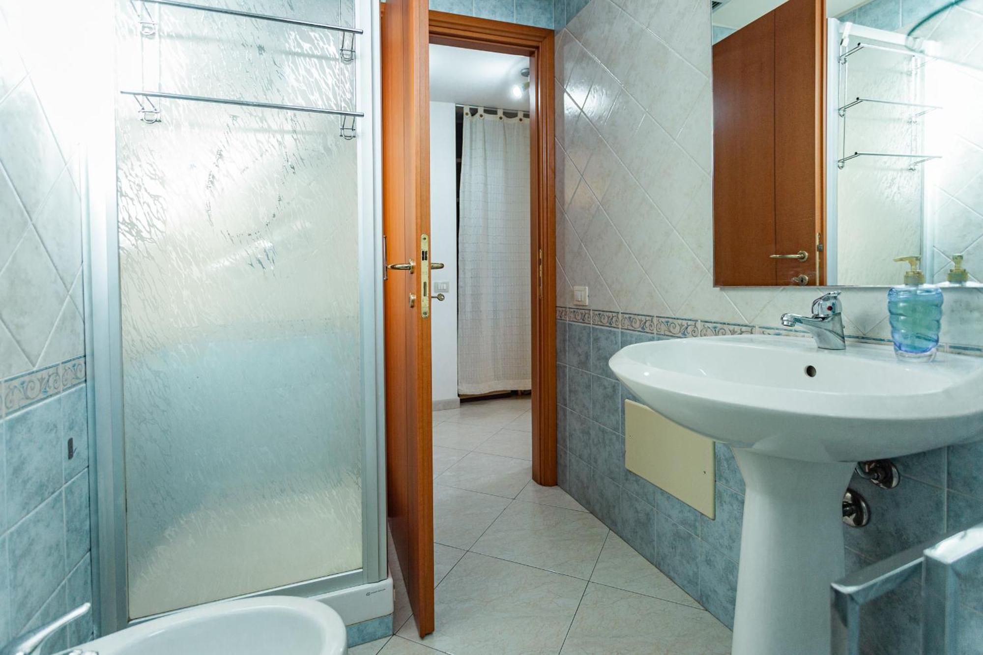 Maison Gabriel Каляри Екстериор снимка